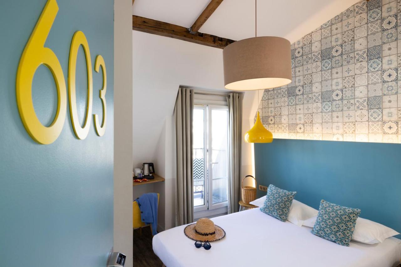 Superior Double Room with Balcony and Sacré-Cœur Basilica View